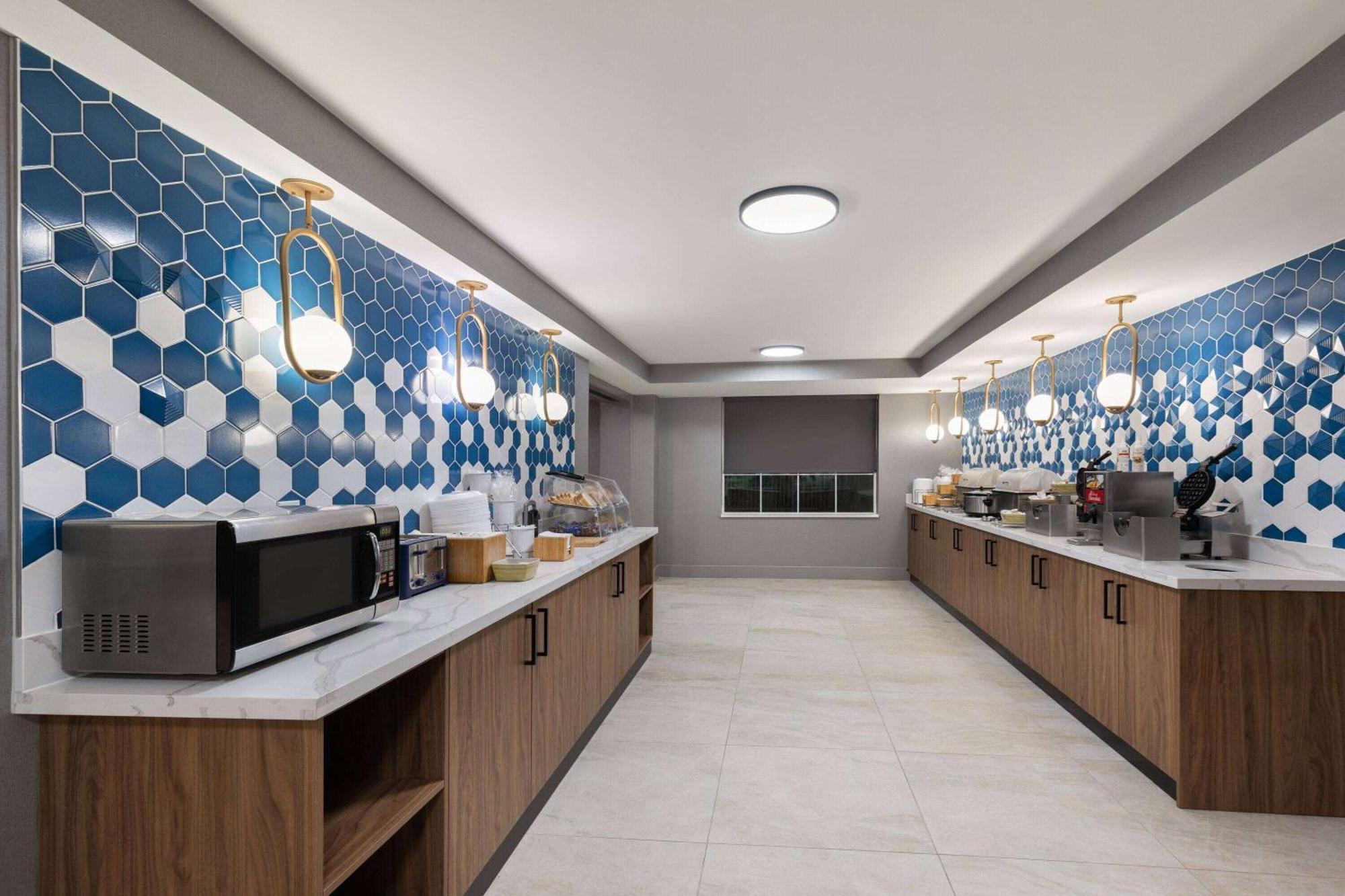 Hawthorn Extended Stay By Wyndham Knoxville Exteriör bild